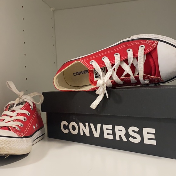 RED CONVERSE⭐️ ALL STAR - Picture 2 of 5